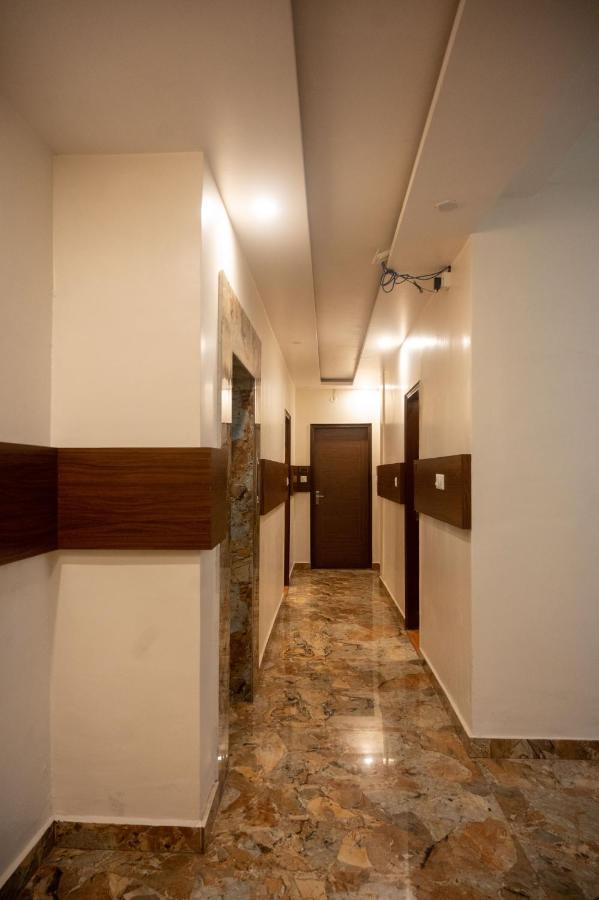 Kiran Palace Hotel Varanasi Luaran gambar